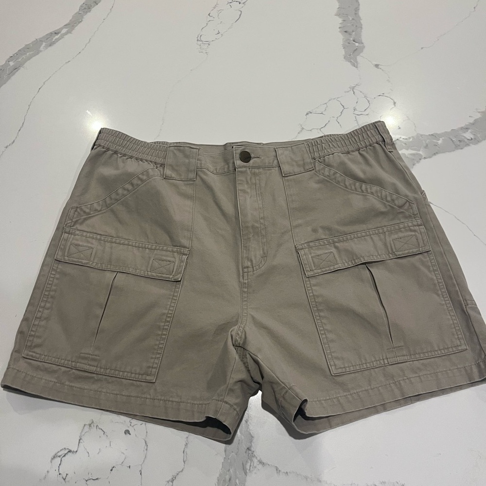 Cabelas 6 Velcro Pockets Hiker Cargo Shorts Mens Khaki Tan Size 38 Cotton NWOT